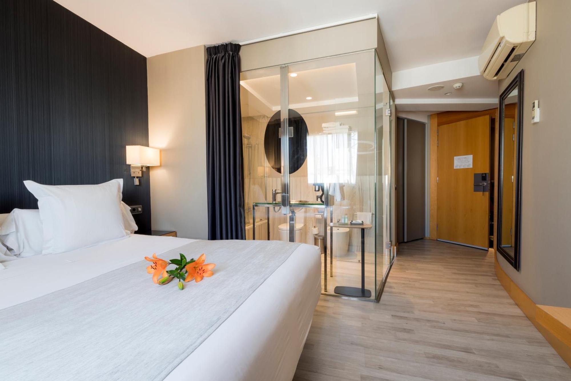 Hotel Plaza A Coruna Luaran gambar