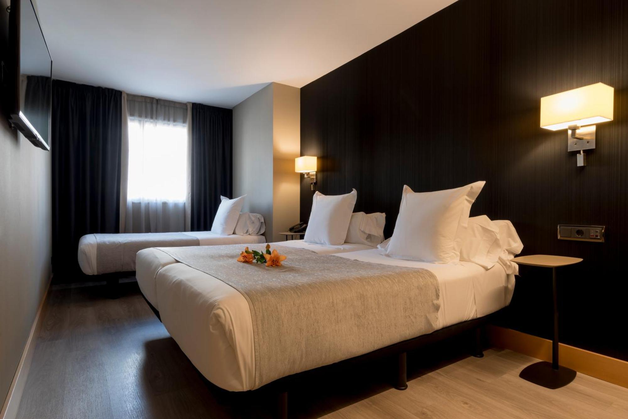 Hotel Plaza A Coruna Luaran gambar