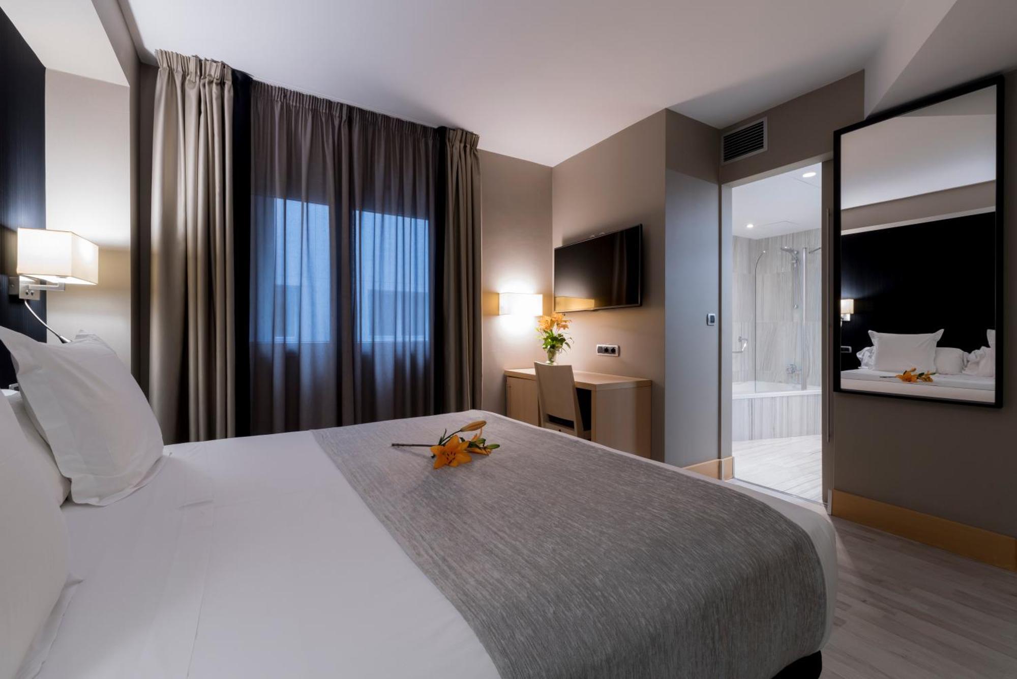 Hotel Plaza A Coruna Luaran gambar