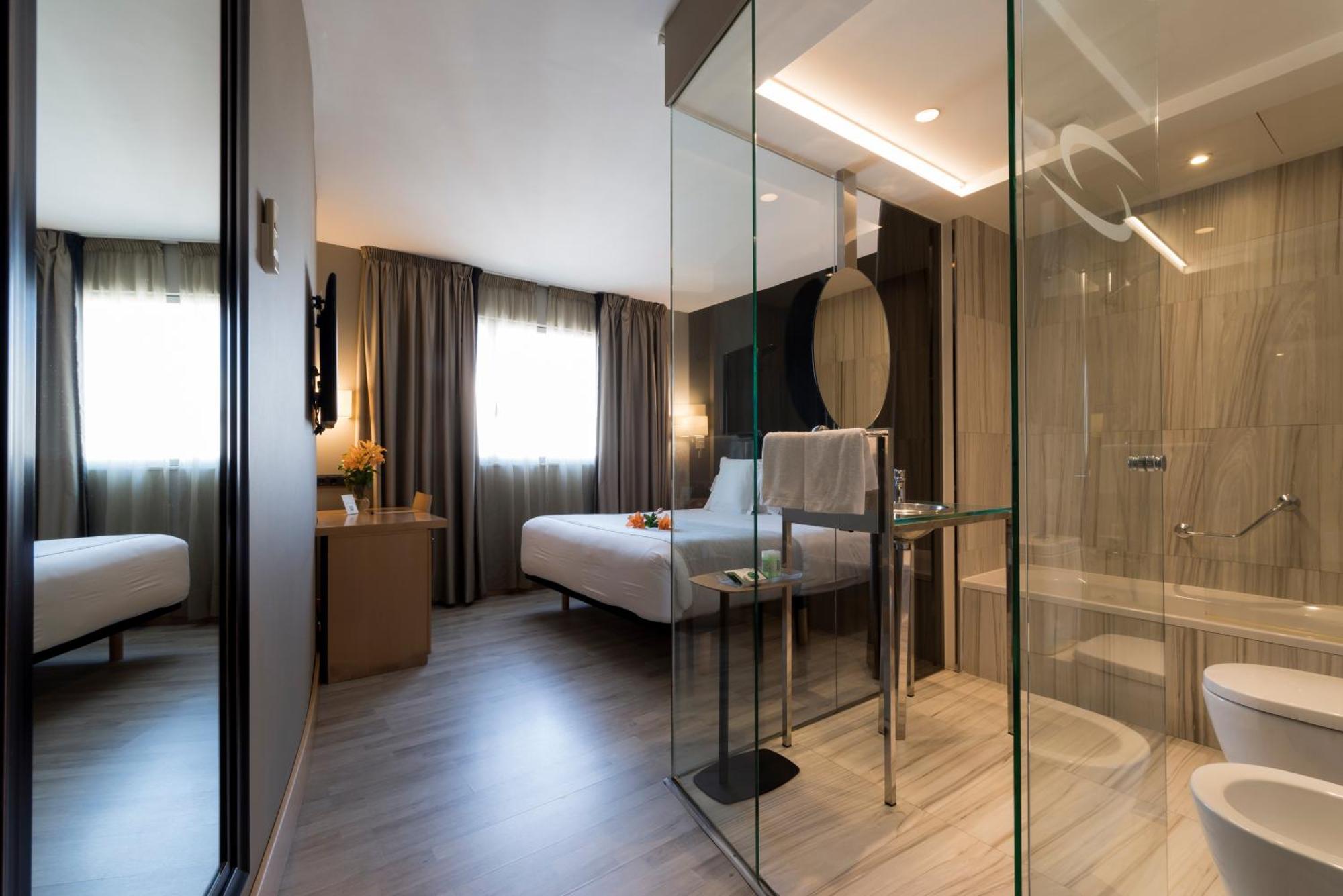 Hotel Plaza A Coruna Luaran gambar