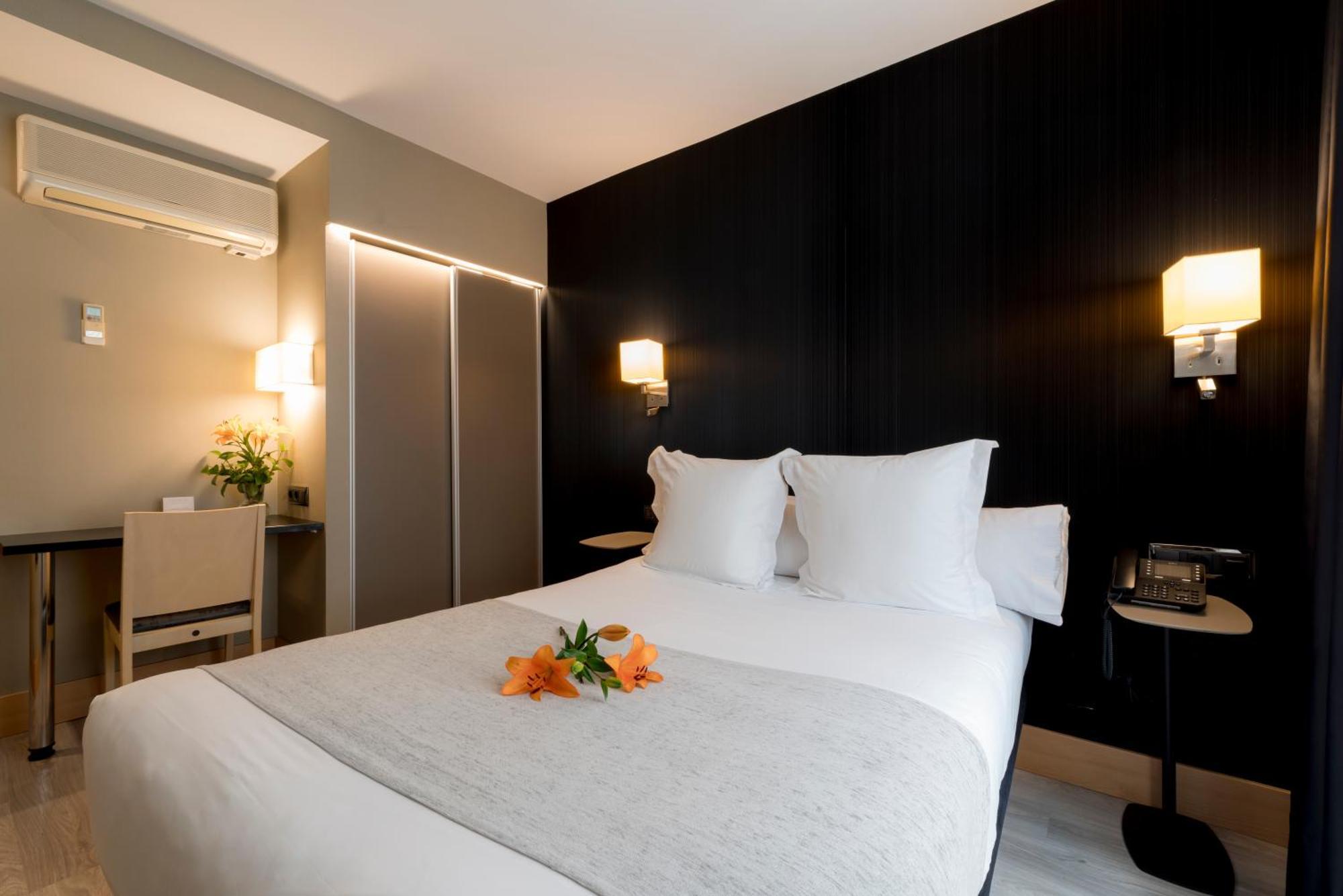 Hotel Plaza A Coruna Luaran gambar