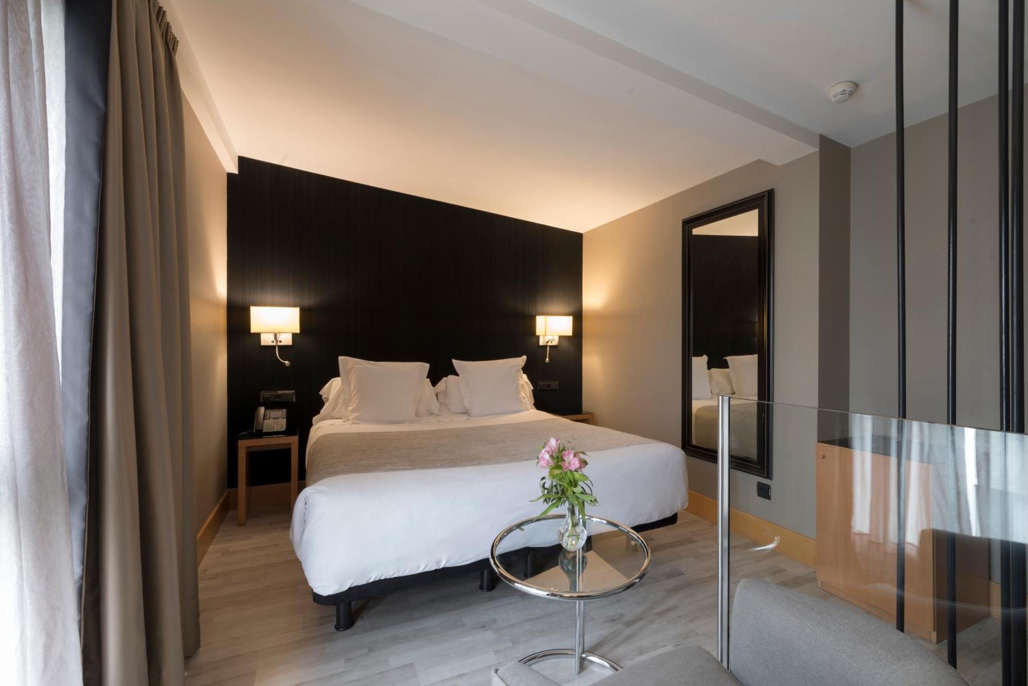 Hotel Plaza A Coruna Luaran gambar