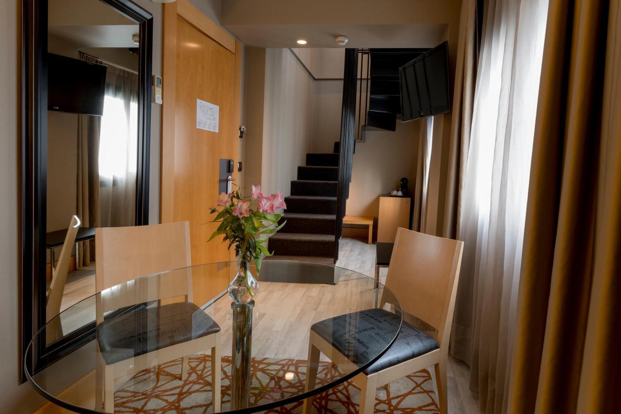 Hotel Plaza A Coruna Luaran gambar